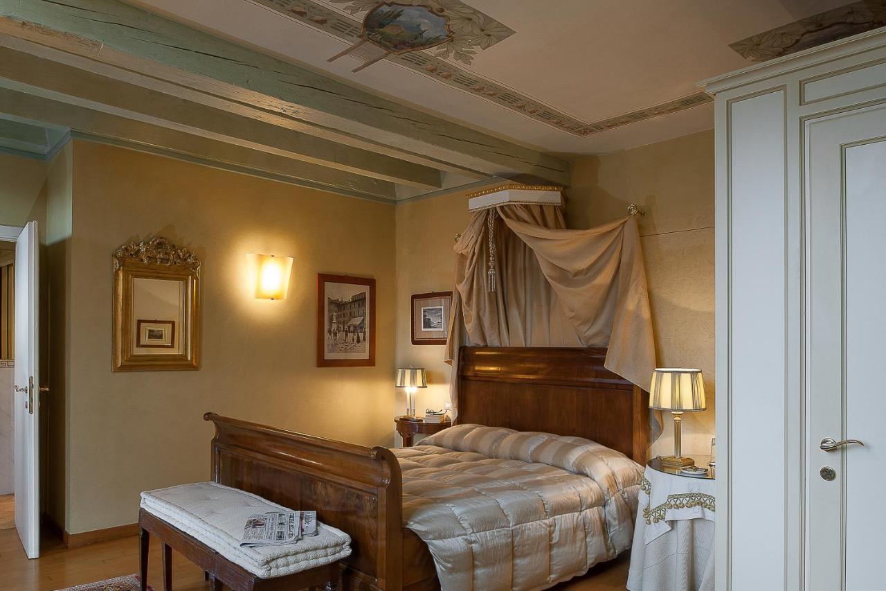 Domus Nova Palace - Italian Homing Gasthof