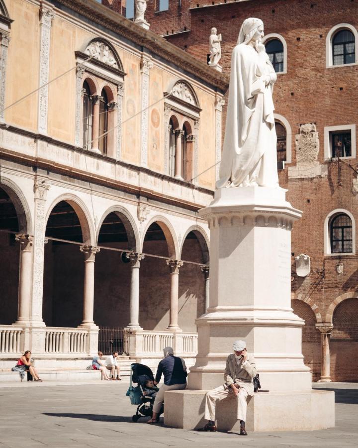 Domus Nova Palace - Italian Homing Gasthof Verona